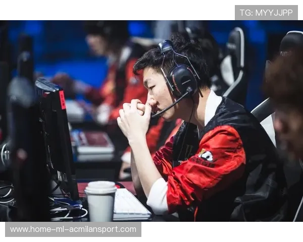 《英雄联盟》“预选之战”火爆开启,冠军悬念升腾燃爆赛场! 《英雄联盟》“预选之战”火爆开启,冠军悬念升腾燃爆赛场!