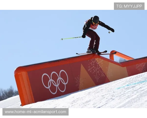 滑雪大跳台空中视角太刺激,带你体验极限飞跃的震撼瞬间 滑雪大跳台空中视角太刺激,带你体验极限飞跃的震撼瞬间